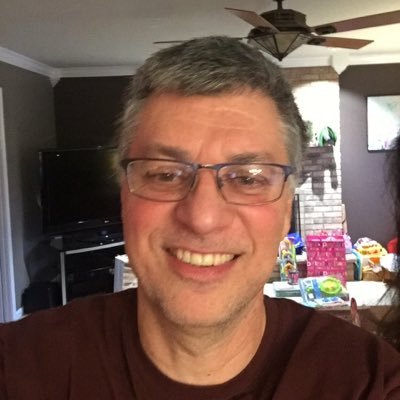 Profile Picture of Chris Hetelekides (@chetelek) on Twitter