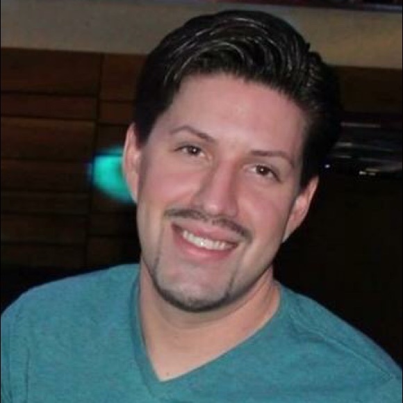 Profile Picture of Timothy Schaffer (@guy789) on Poshmark