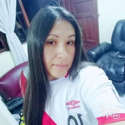 Profile Picture of Lucy  Avalos Torres (@corazondul) on Twitter