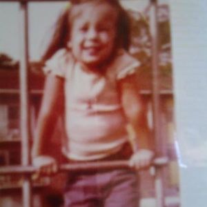 Profile Picture of Holly Phillips (@hjp74) on Myspace