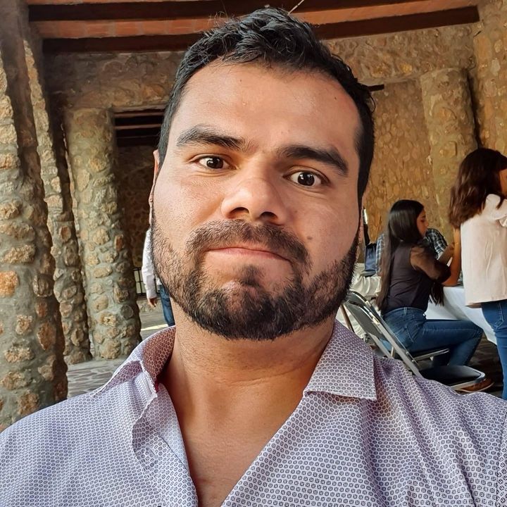 Profile Picture of JM Sustaita (@jmsustaita) on Tiktok