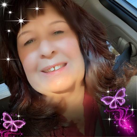 Profile Picture of Janet Isemann (@birdhouse123) on Poshmark