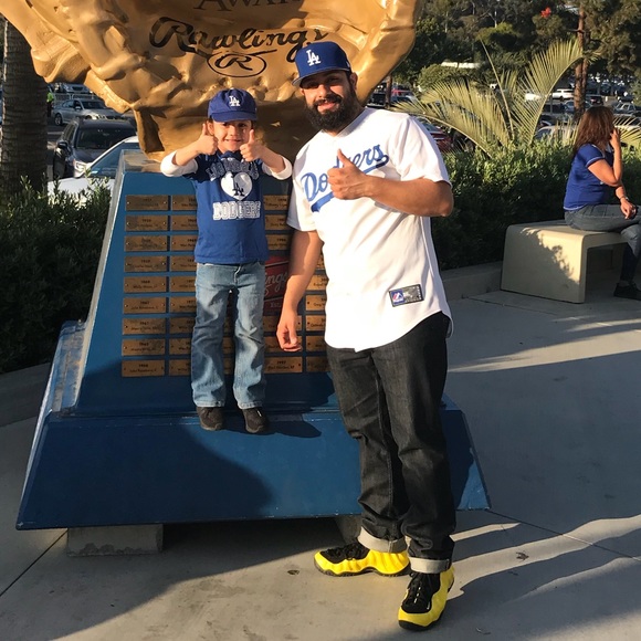 Profile Picture of Daniel Maldonado (@danielm2488) on Poshmark