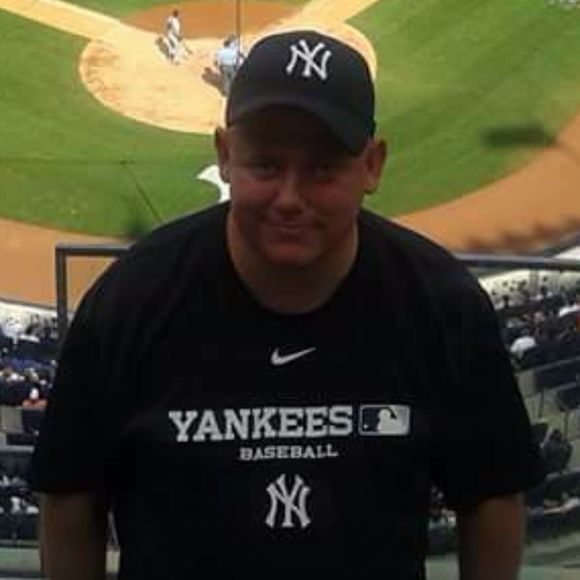 Profile Picture of Joe Hecht (@knicksfan1978) on Poshmark