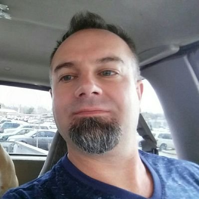 Profile Picture of  🇺🇸 👨🏼‍🔧 🗽 🍺 MAGA (@krupp_robert) on Twitter