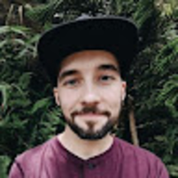 Profile Picture of Joshua Aube (@jobeaushua) on Poshmark
