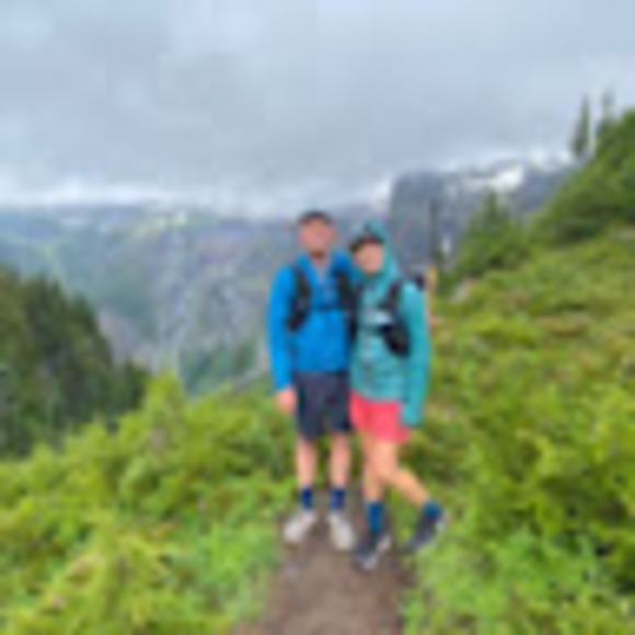 Profile Picture of Simon Windell (@windellsp) on Poshmark