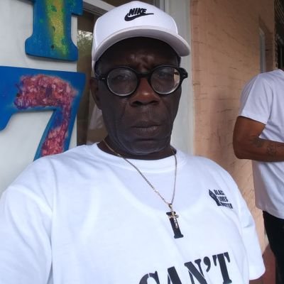 Profile Picture of Ernest Purcell (@ErnestPurcell5) on Twitter