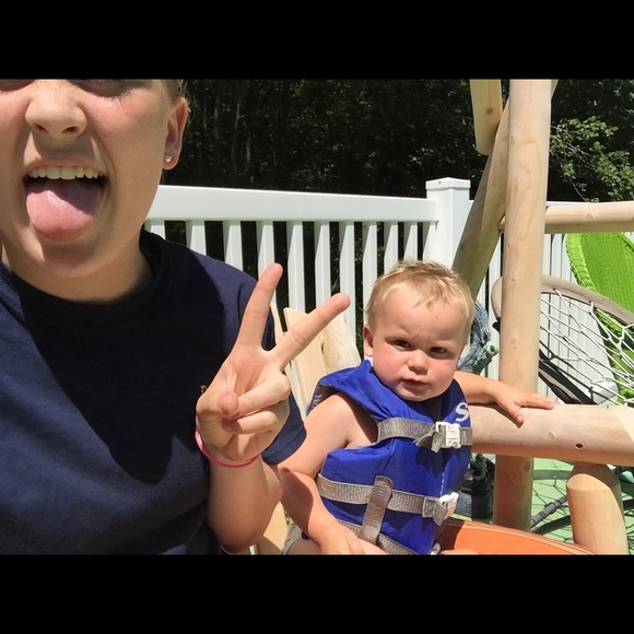 Profile Picture of Kiara Doolan (@kiaraaadoolan) on Poshmark