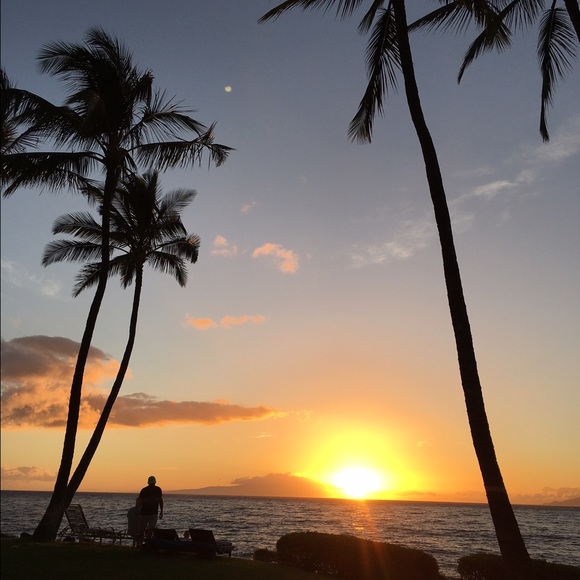 Profile Picture of Rebecca Ronzone (@rebecca0943) on Poshmark