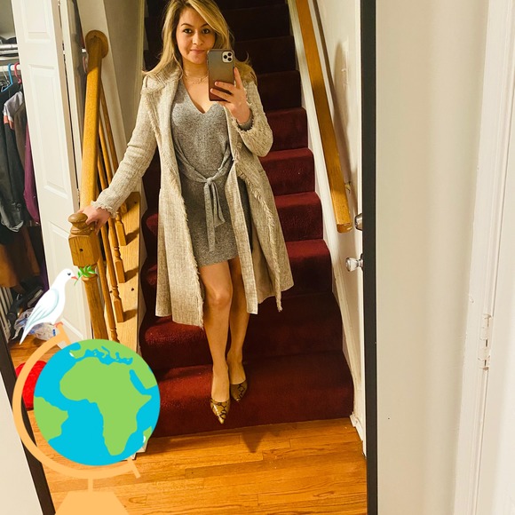 Profile Picture of Sandra Vides (@smvides) on Poshmark