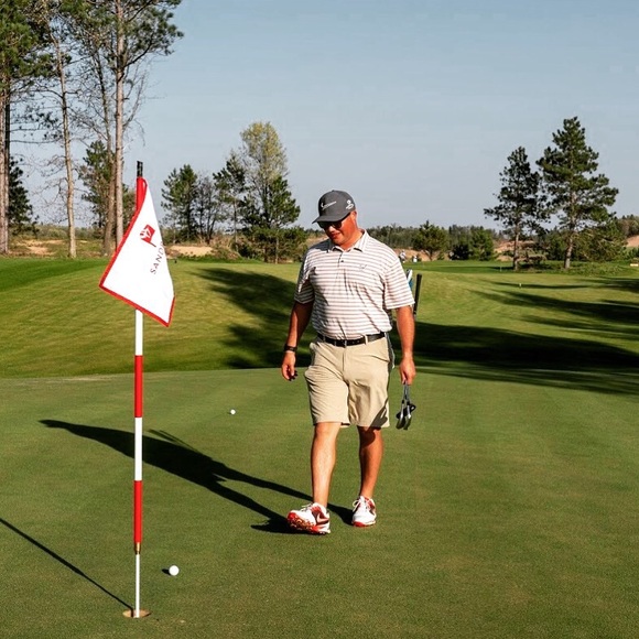 Profile Picture of Adam Robson (@arobson6) on Poshmark