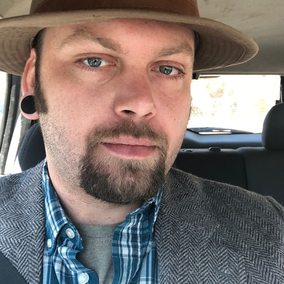 Profile Picture of Corey Cole (@corey_cole) on Poshmark