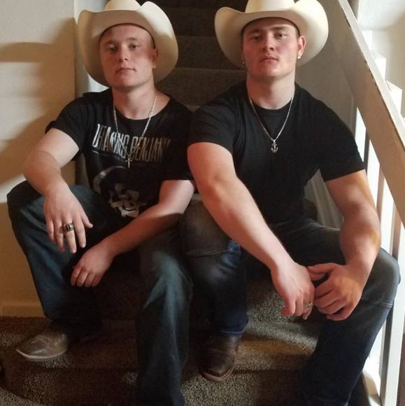 Profile Picture of Jordan Hawk (@jhawkbulldog) on Poshmark