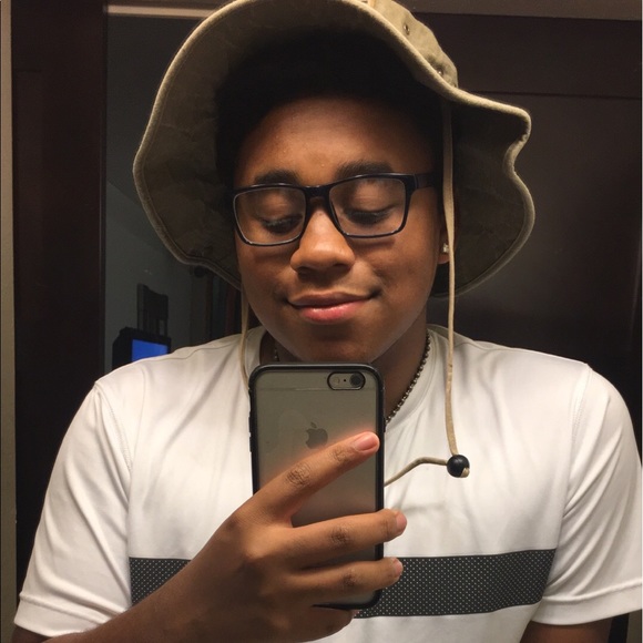 Alexander Flamer - Poshmark Profile Picture of Alexander Flamer (@flamerrr_) on Poshmark