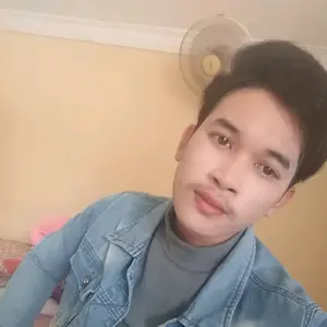 Profile Picture of ចាន់ ♥️♥️ (@chremsokchanthon) on Tiktok
