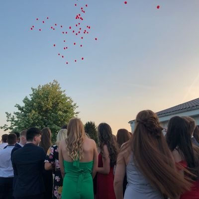 Profile Picture of Nicole Walsh (@111nwalsh) on Twitter