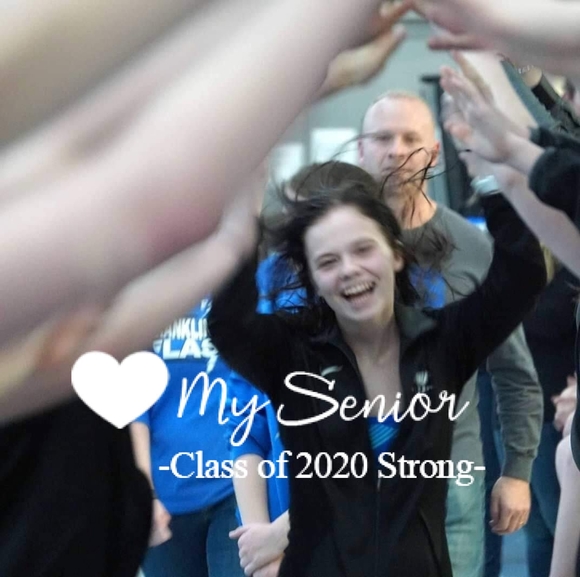 Profile Picture of Kerri Earls (@cynthiesmom) on Poshmark