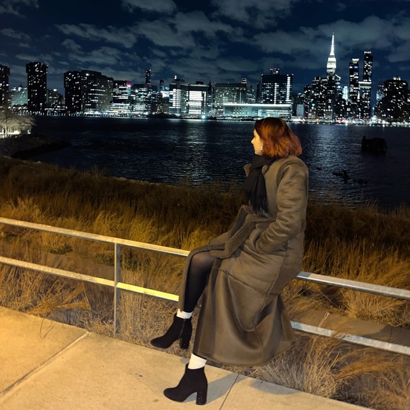 Profile Picture of Łuciana Vukaj therqaj (@luciana_vukaj) on Poshmark