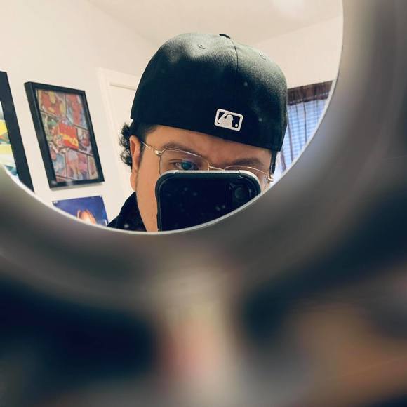 Profile Picture of Miguel Onate (@miguel_onate) on Poshmark