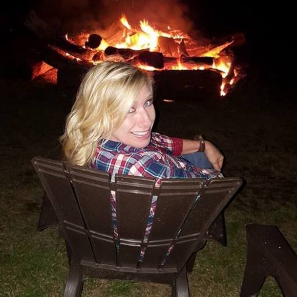 Profile Picture of Andrea Daniels (@aldaniels1070) on Poshmark