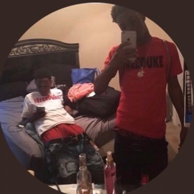 Profile Picture of Jesse Golden Edwards 🔥🤟💸 (@jessegolden18) on Twitter