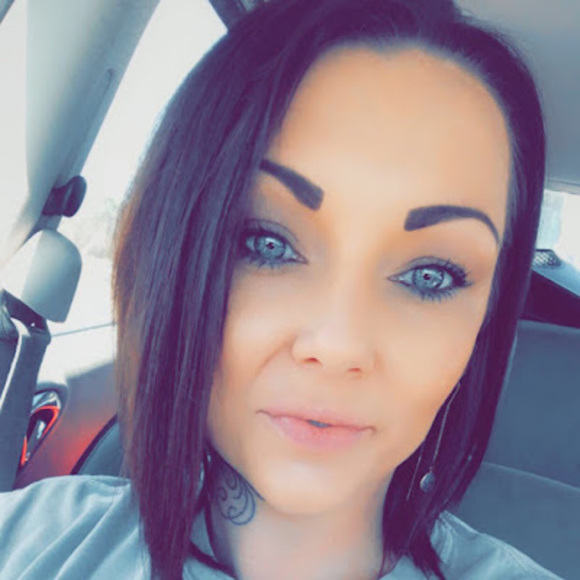 Profile Picture of Constance Christian (@constancechr749) on Poshmark