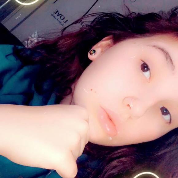 Profile Picture of Krisie Jensrud (@krisiejensrud) on Poshmark