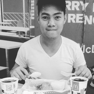 Profile Picture of Karlew Aguaviva ツ (@@SpikeKarl) on Twitter