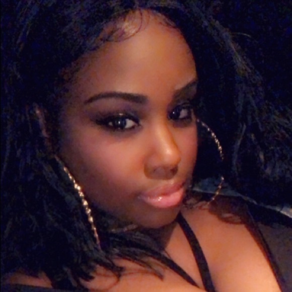 Profile Picture of Jasmine Tate (@jazzara46) on Poshmark