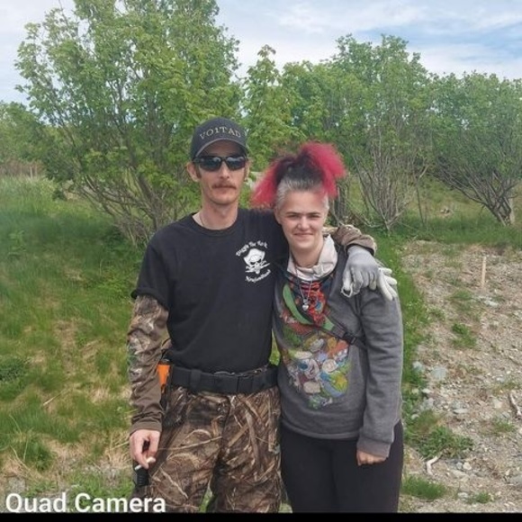 Profile Picture of April Dunster (@april_dunster) on Poshmark