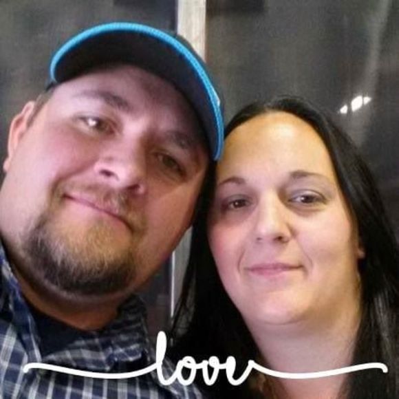 Profile Picture of Rose Gillette (@rosegillette) on Poshmark