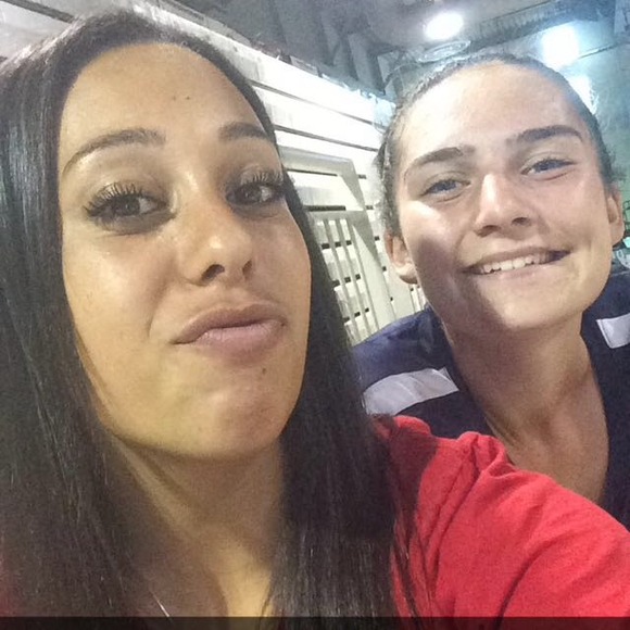 Profile Picture of Savannah Berghorn (@sannahkberghorn) on Poshmark