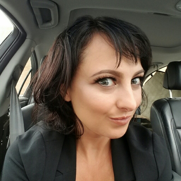 Profile Picture of Joann Lemaster (@joannalacy) on Poshmark