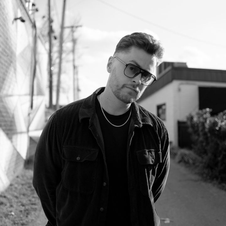 Profile Picture of Jeffrey James (@@jeffreyjamesofficial) on Tiktok