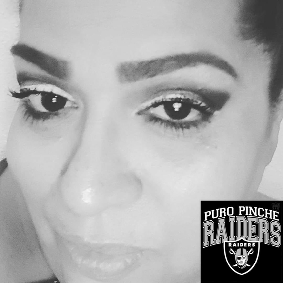 Profile Picture of Danielle Rivera (@dannidavis13) on Poshmark