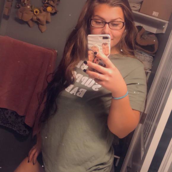 Profile Picture of Brooklyn Moeller (@brooky_boo1) on Poshmark