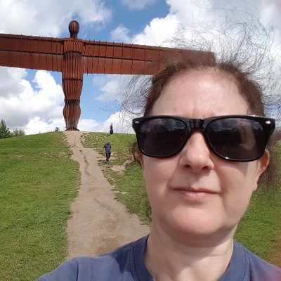 Profile Picture of Penny Burns (@Course_and_Cart) on Twitter