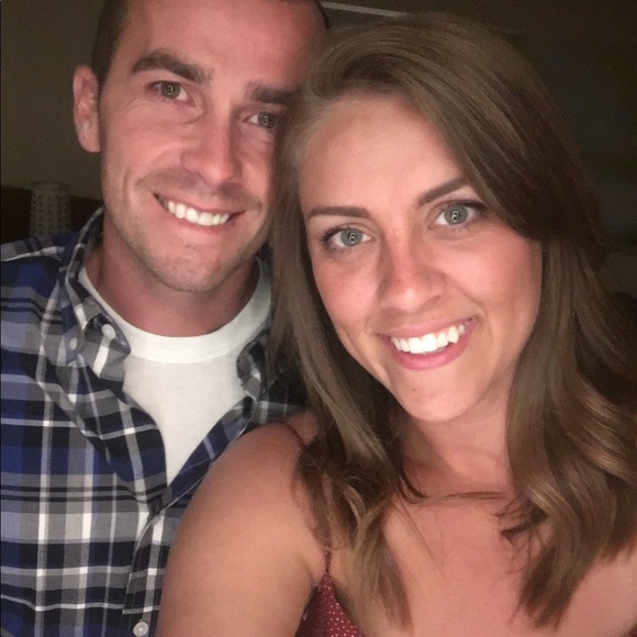 Profile Picture of Crystal Baxter (@cbaxter1988) on Poshmark