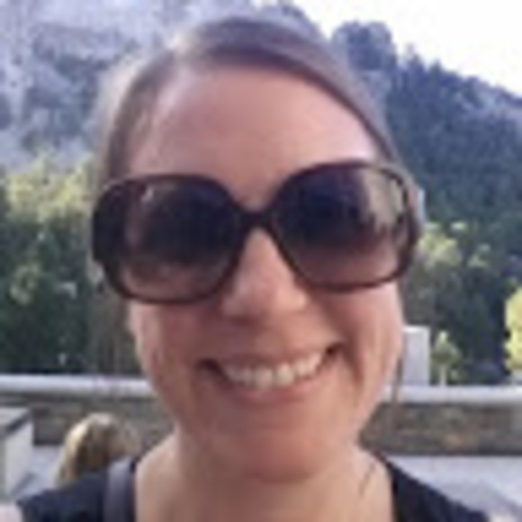 Profile Picture of Melissa Rhen (@rhen230) on Poshmark