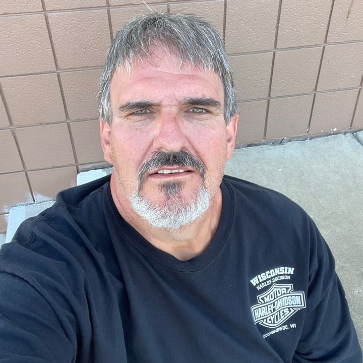 Profile Picture of scottelliott1968 (@scottelliott1968) on Tiktok