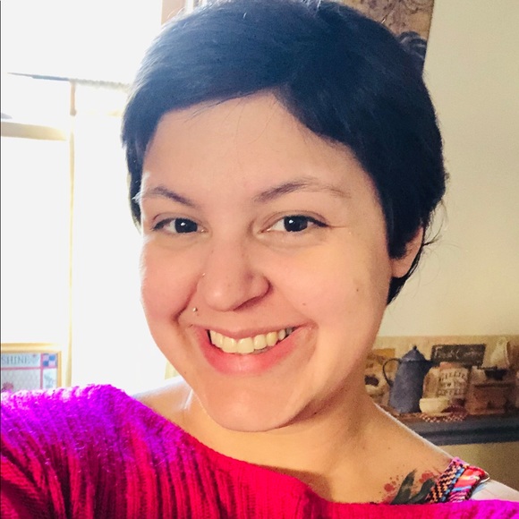 Profile Picture of Christine Morinelli (@ccmorinelli315) on Poshmark