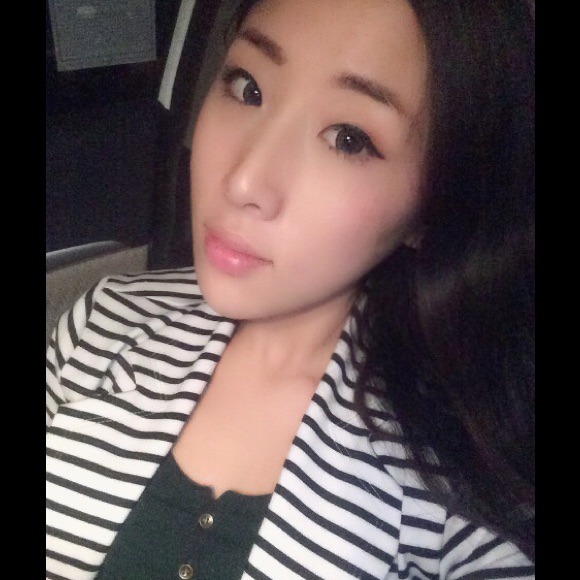 Profile Picture of Wei Liu (@stanleynian) on Poshmark