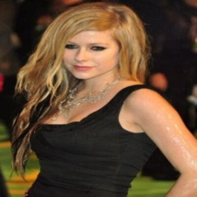 Profile Picture of Sylvia Acevedo (@sylviaaceved) on Twitter