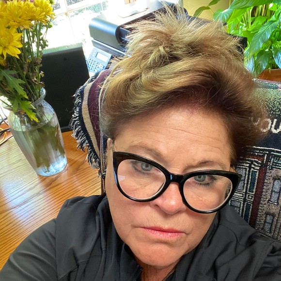 Chris Seiple stottlemyer - Poshmark Profile Picture of Chris Seiple stottlemyer (@cstottlemyer1) on Poshmark