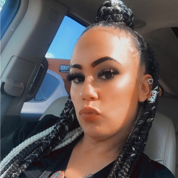 Profile Picture of Ashley Malaczewski (@mal5936) on Poshmark