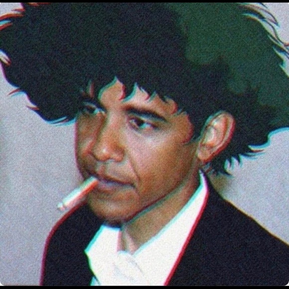 Profile Picture of Chris Bellon (@chrisbellon33) on Poshmark