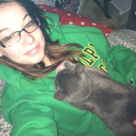 Profile Picture of Sam Gordineer (@sambefree20) on Poshmark