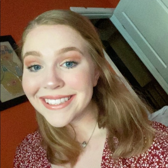 Profile Picture of Peyton Canaday (@peytoncanaday) on Poshmark