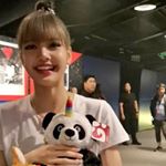 Profile Picture of 𝑆𝐻𝐴𝑅𝐿𝐸𝑇𝑇𝐸 ! 🍥🍡 (@bratzbolic) on Instagram